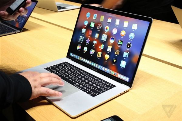 苹果电脑出货量大减！Macbook笔记本销量下滑